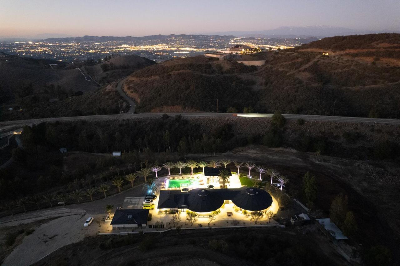 טמקולה Iron Mansion Private Resort-Event Space 12000 Ft! מראה חיצוני תמונה