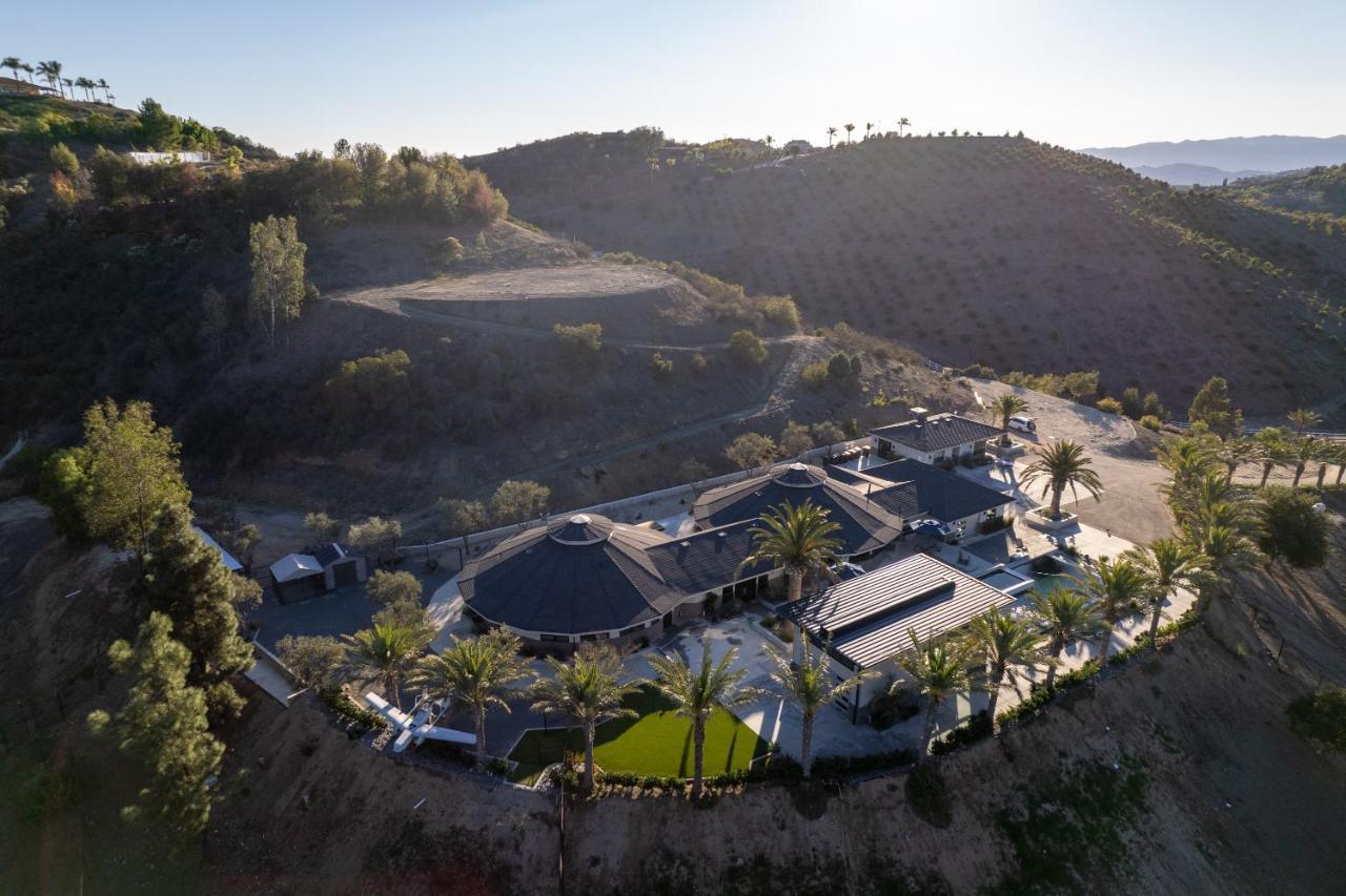 טמקולה Iron Mansion Private Resort-Event Space 12000 Ft! מראה חיצוני תמונה