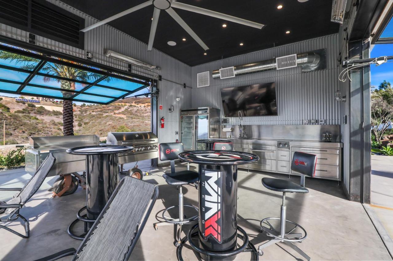 טמקולה Iron Mansion Private Resort-Event Space 12000 Ft! מראה חיצוני תמונה
