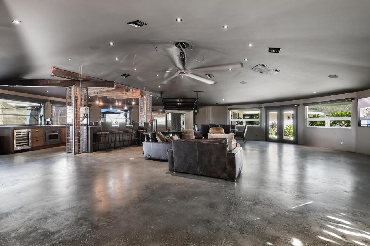 טמקולה Iron Mansion Private Resort-Event Space 12000 Ft! מראה חיצוני תמונה